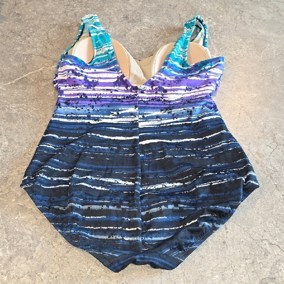 (J35) Delta Burke Blue and Purple One Piece Swimsuit - Picture 4 of 7